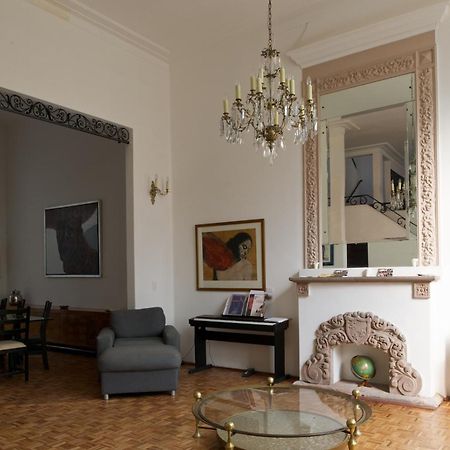 メキシコシティ カーサ コンテス Bed & Breakfast エクステリア 写真